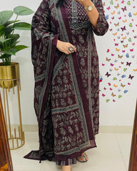 Elegant Azrak Cotton Wine Kurta Pant Set with Dupatta