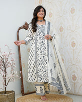 Grey Floral Motif Printed Cotton kurta Pant Set with Dupatta