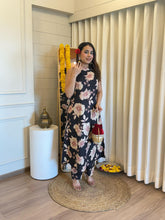 Ethnic Black Floral Sleeveless Kurta Set