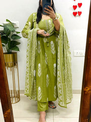 Green dupatta set, cotton dupatta set, suitkari