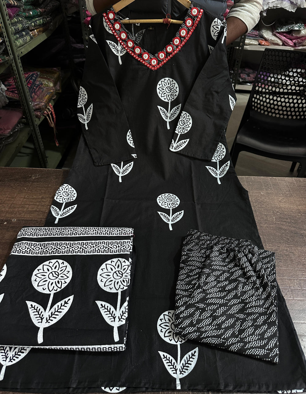 Suitkari, Black kurta set, Office wear