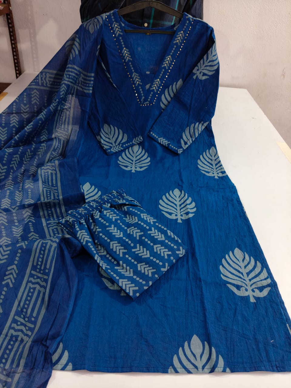 cotton dupatta set, blue kurta pant with dupatta, suitkari