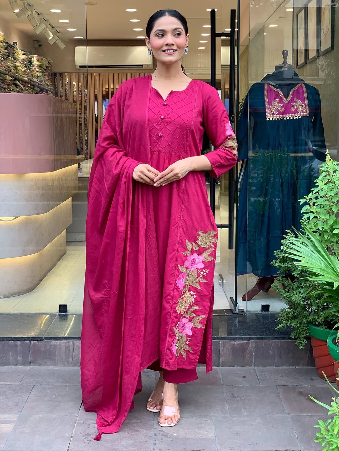 Magenta suit Set, embroidered Suit Set, Suitkari