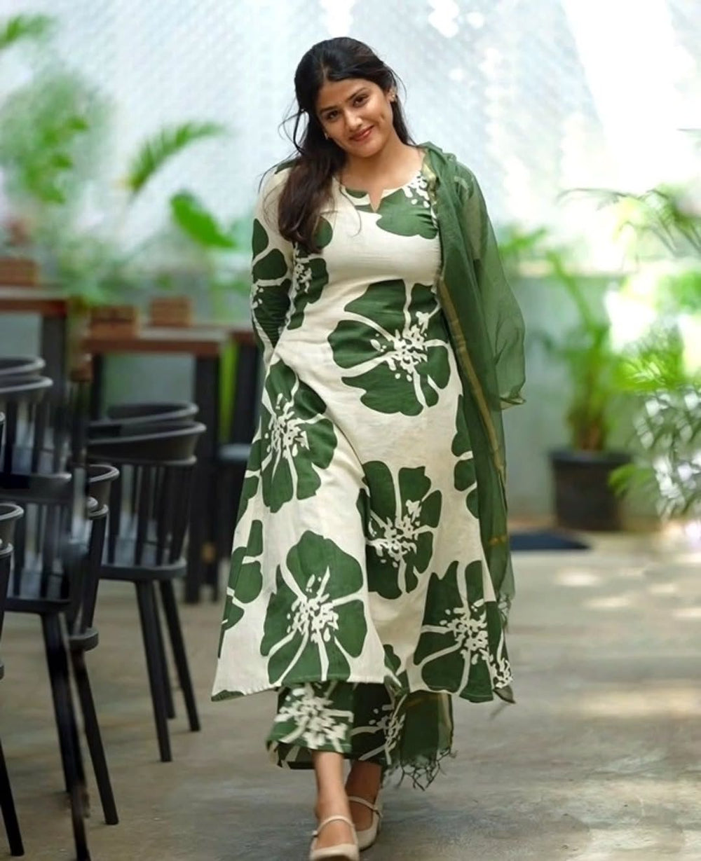 Green dupatta set , suitkari